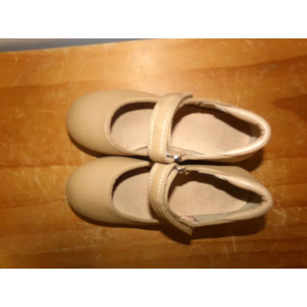 Pre-Owned Dance Dance Tap Shoes Kids 12M Mary Jane easy Strap Tan